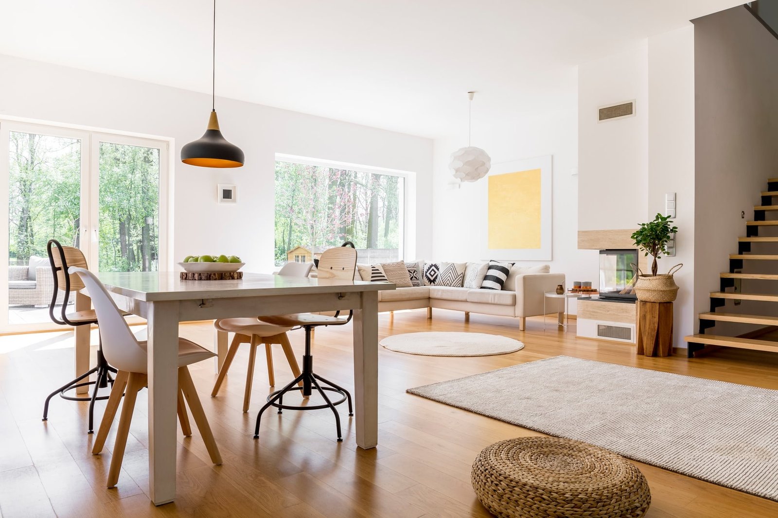 Essential Cleaning NJ custom cleaning service in bright and organized living and dining room